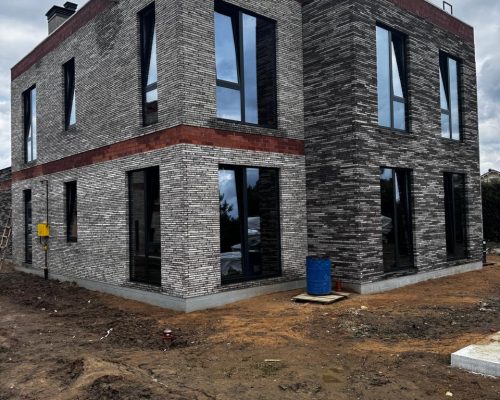 63efd9f1-aea9-4c0e-9dfe-f987c5094177